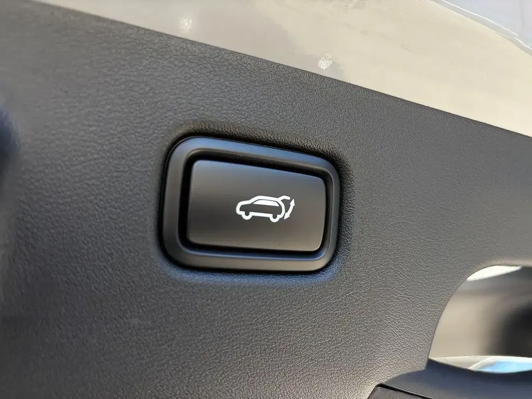 Kia EV6 - Thumbnail 14