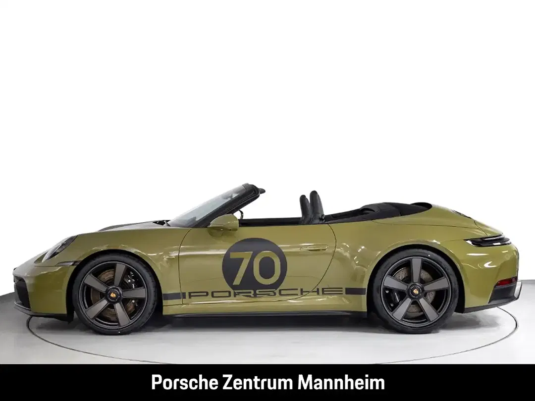 Porsche 992 - Thumbnail 2