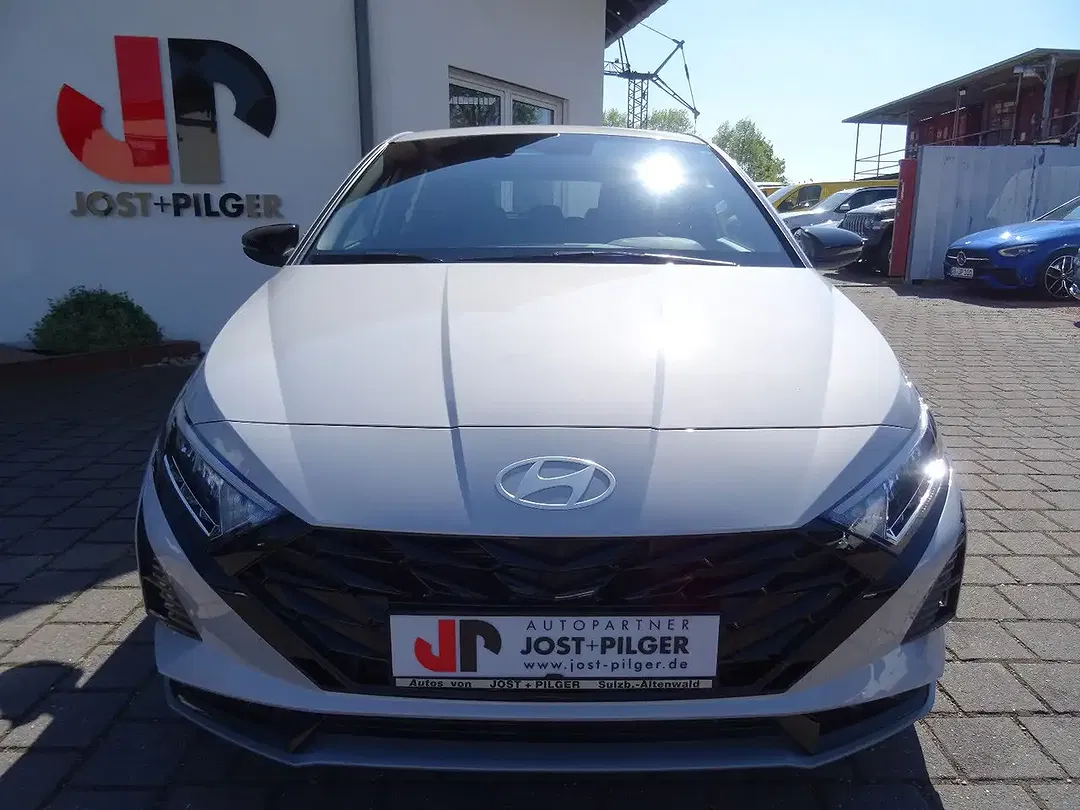 Hyundai i20 - Thumbnail 1