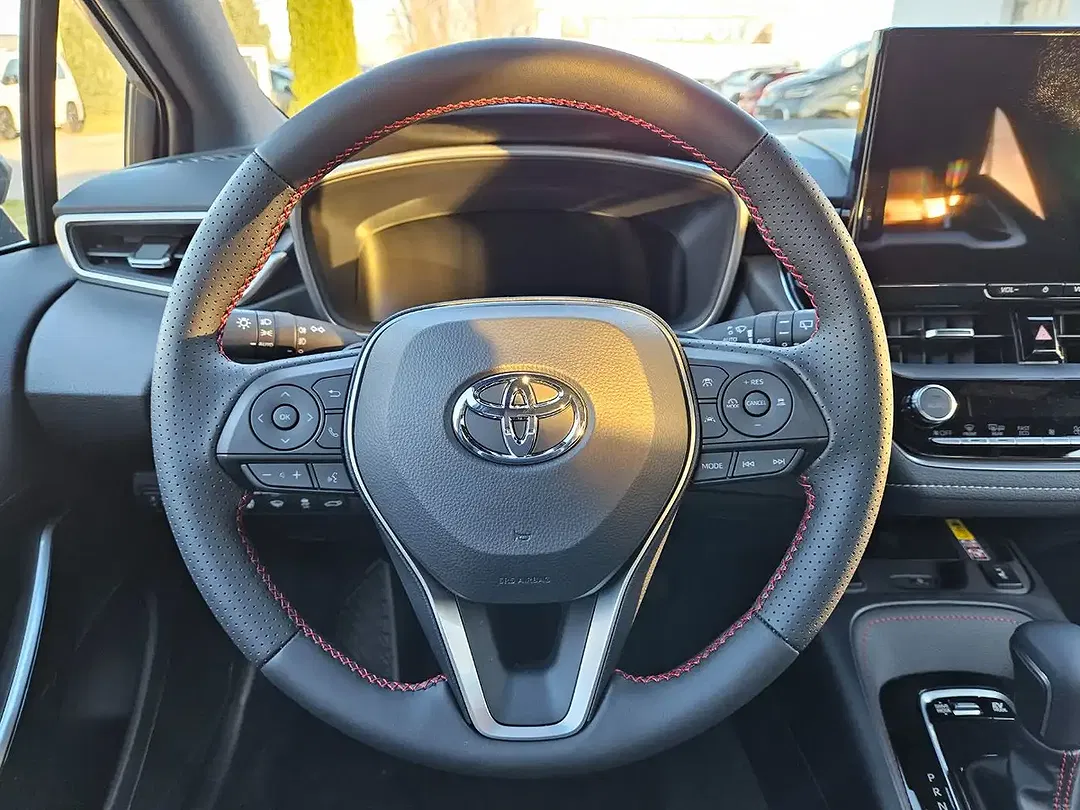 Toyota Corolla - Thumbnail 14