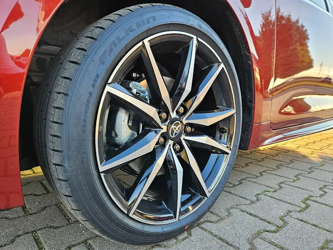 Toyota Corolla - Thumbnail 3