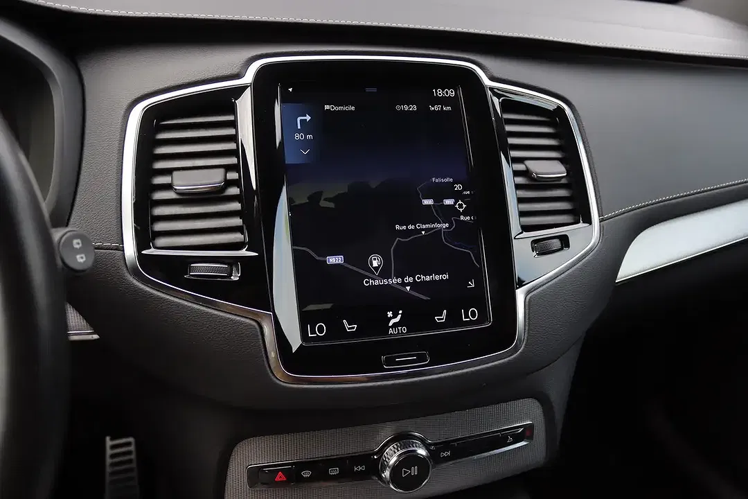 Volvo XC90 - Thumbnail 14