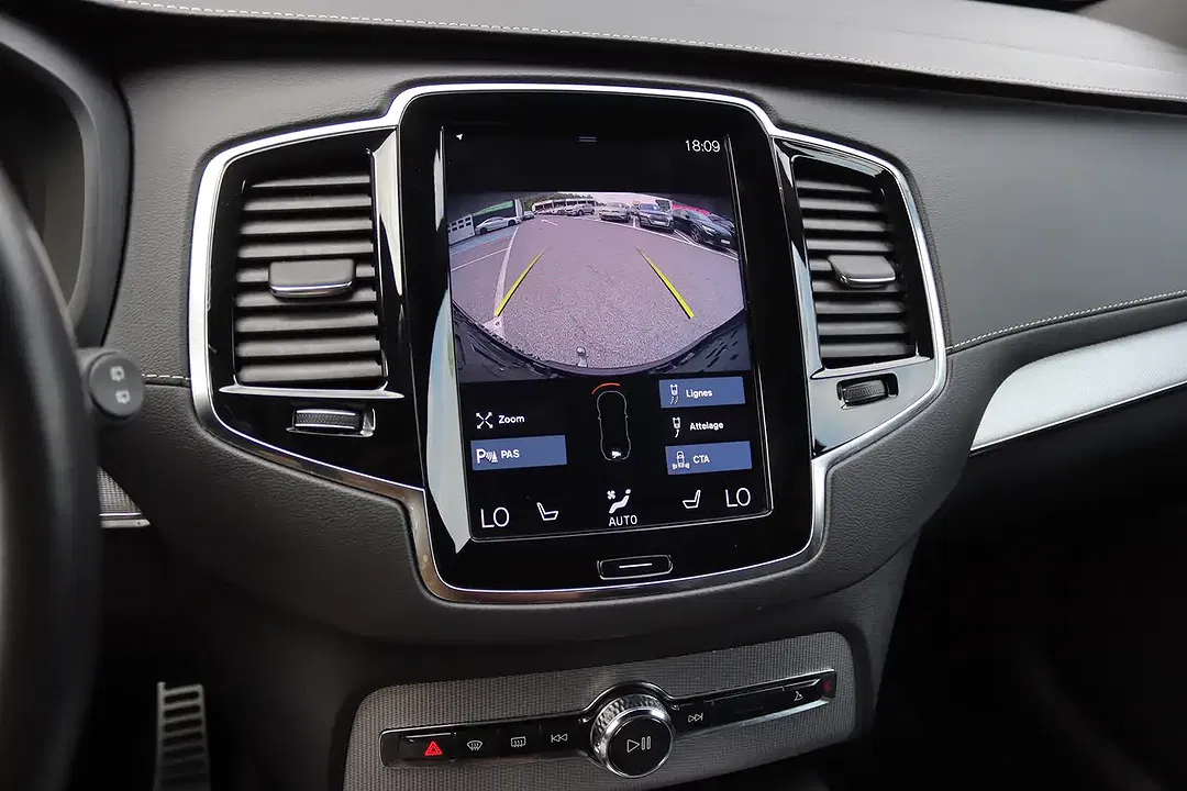Volvo XC90 - Thumbnail 15