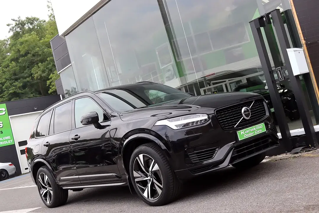 Volvo XC90 - Thumbnail 3