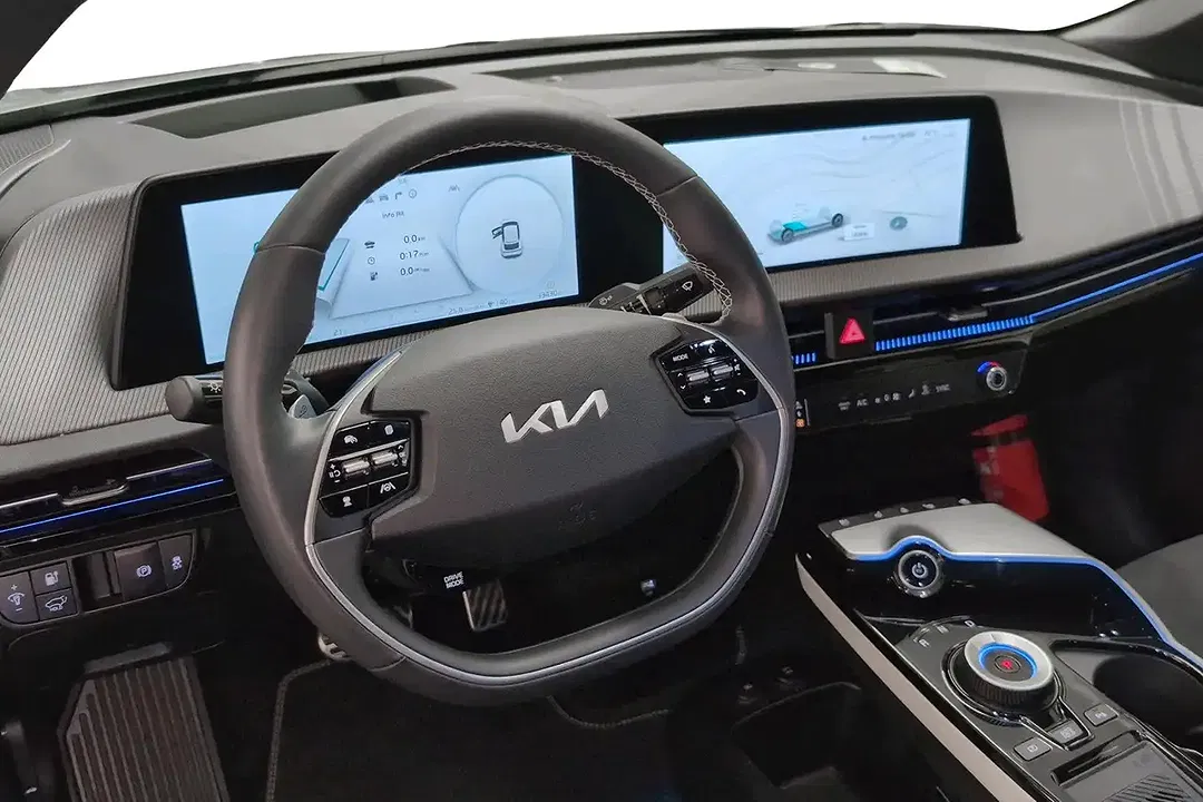 Kia EV6 - Thumbnail 12