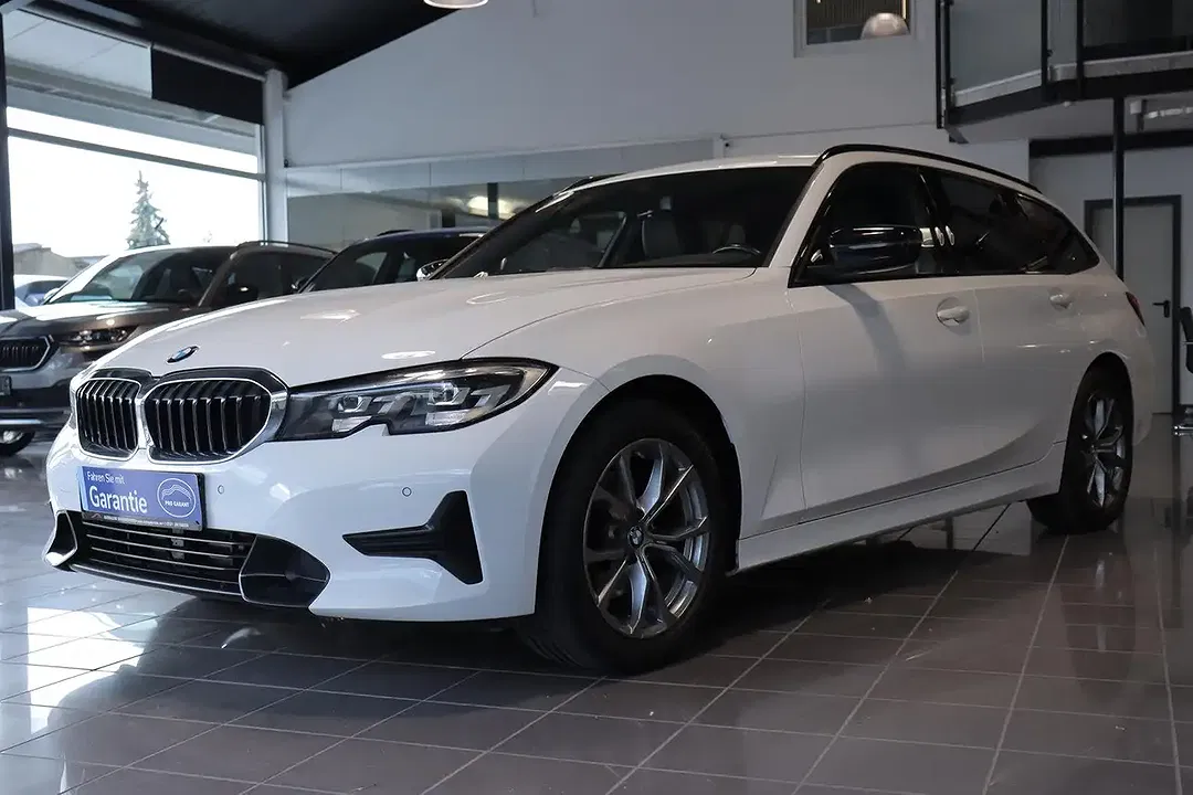 BMW 320 - Thumbnail 2