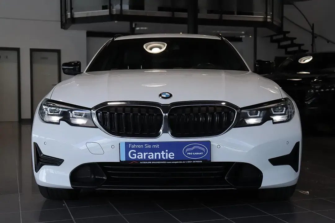 BMW 320 - Thumbnail 6