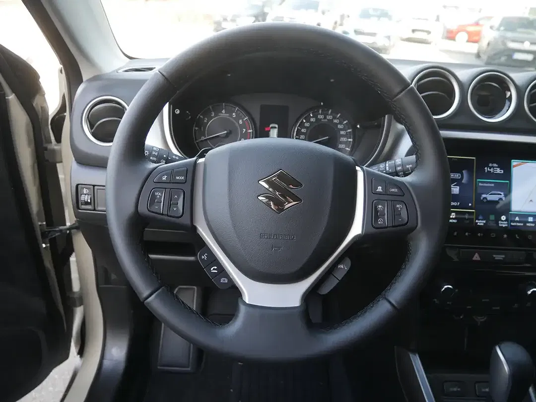 Suzuki Vitara - Thumbnail 11