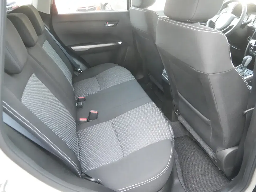 Suzuki Vitara - Thumbnail 9