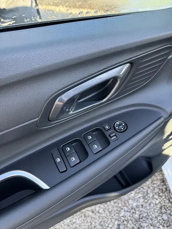 Hyundai i20 - Thumbnail 11