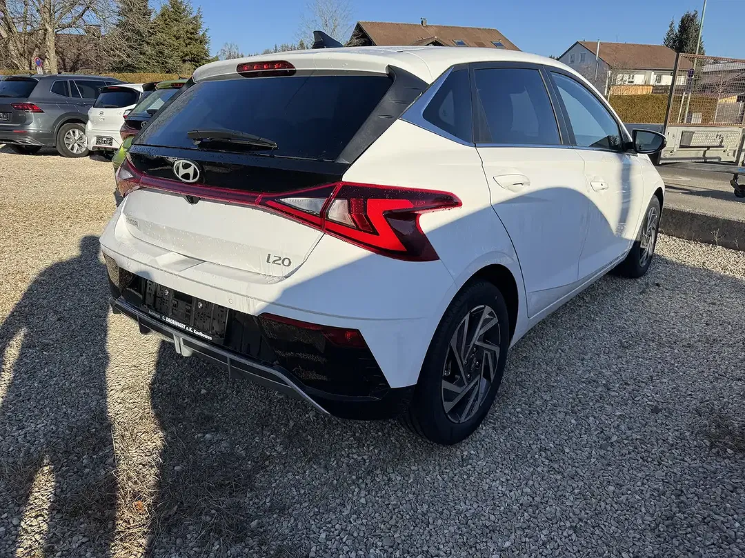 Hyundai i20 - Thumbnail 4