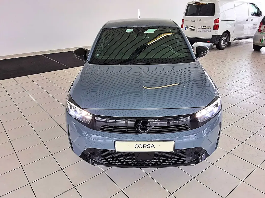 Opel Corsa - Thumbnail 2