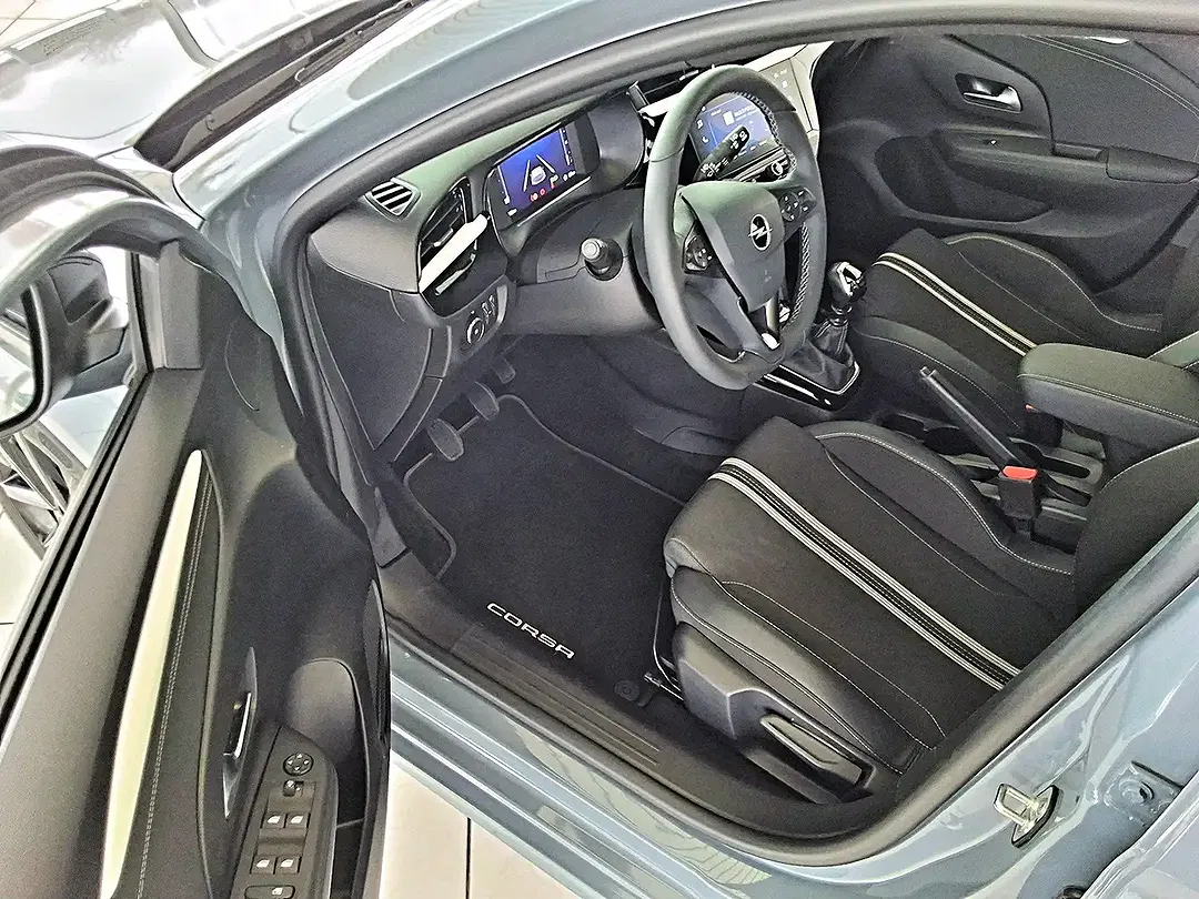 Opel Corsa - Thumbnail 3