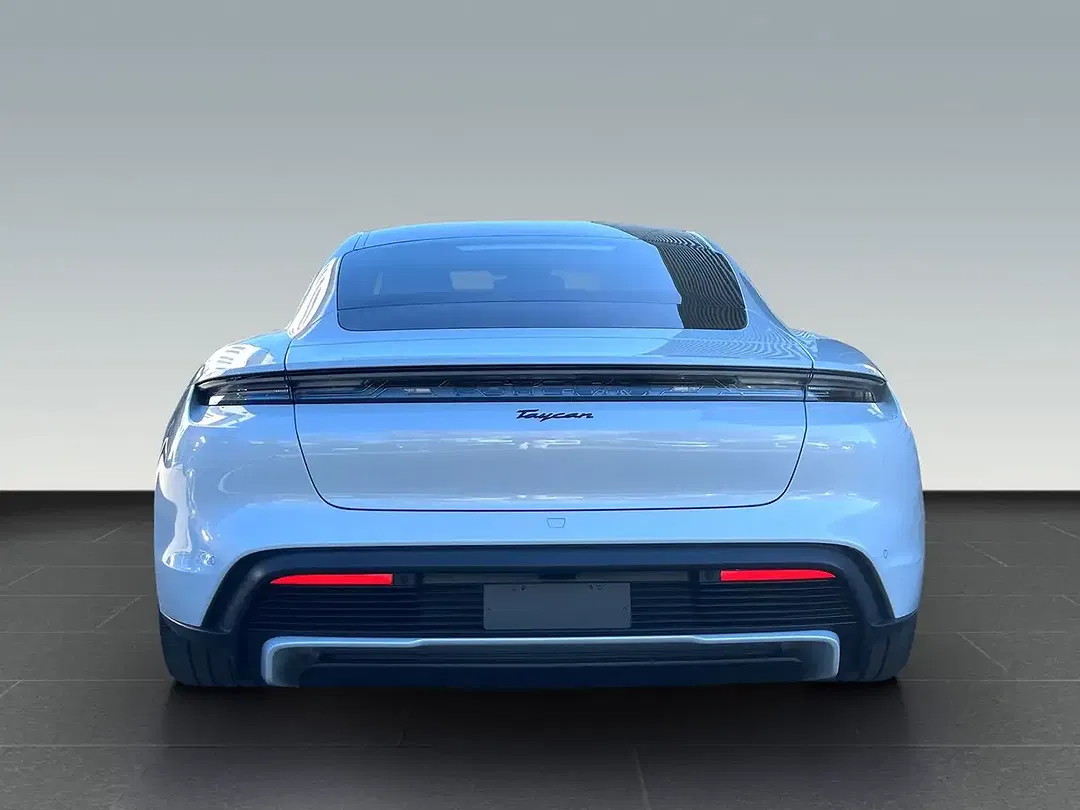 Porsche Taycan - Thumbnail 7