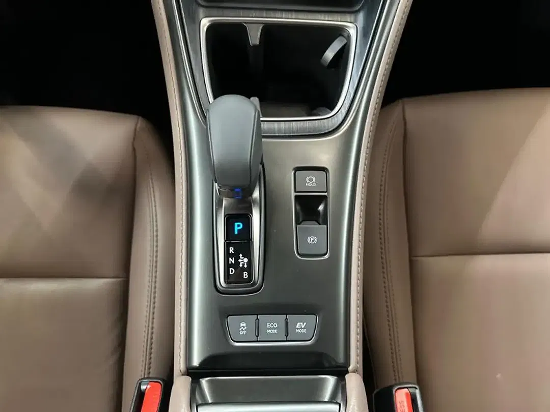 Lexus LBX - Thumbnail 19