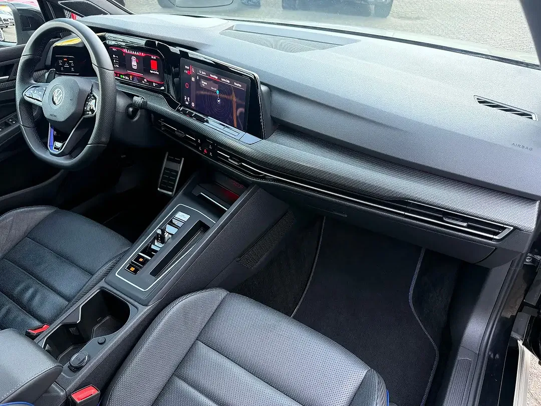 Volkswagen Golf - Thumbnail 12