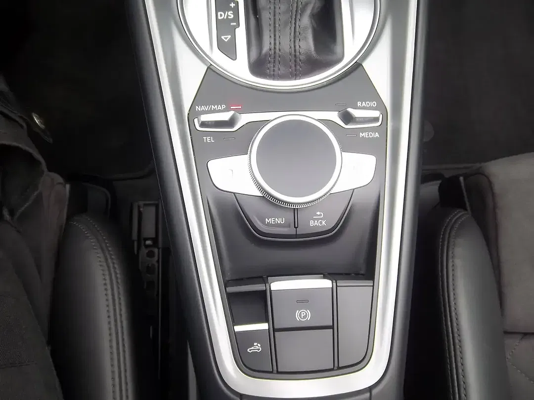 Audi TT - Thumbnail 15