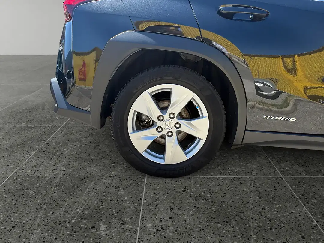 Lexus UX 250h - Thumbnail 15