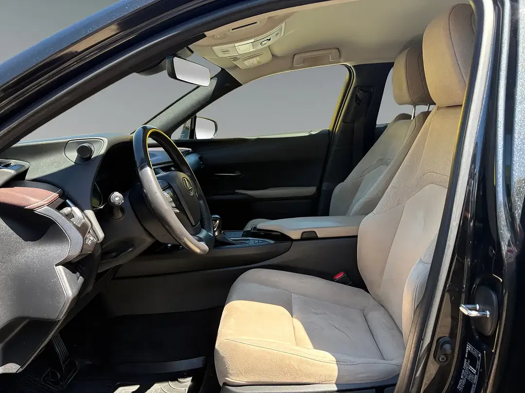Lexus UX 250h - Thumbnail 9