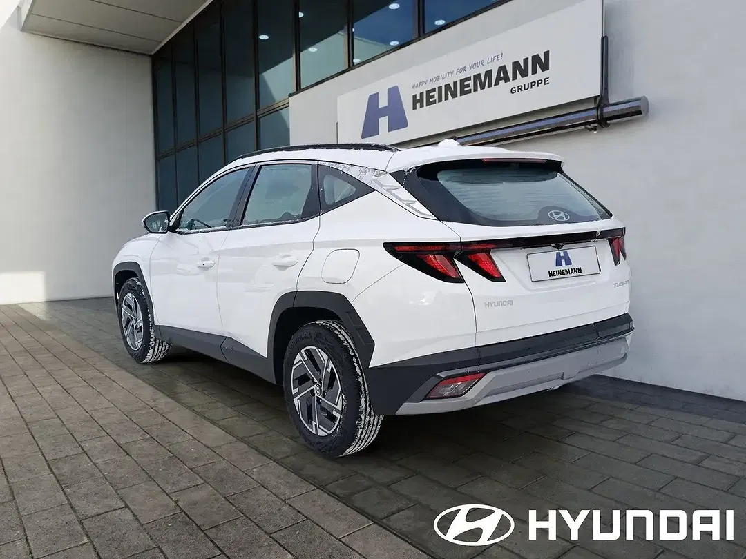 Hyundai TUCSON - Thumbnail 3
