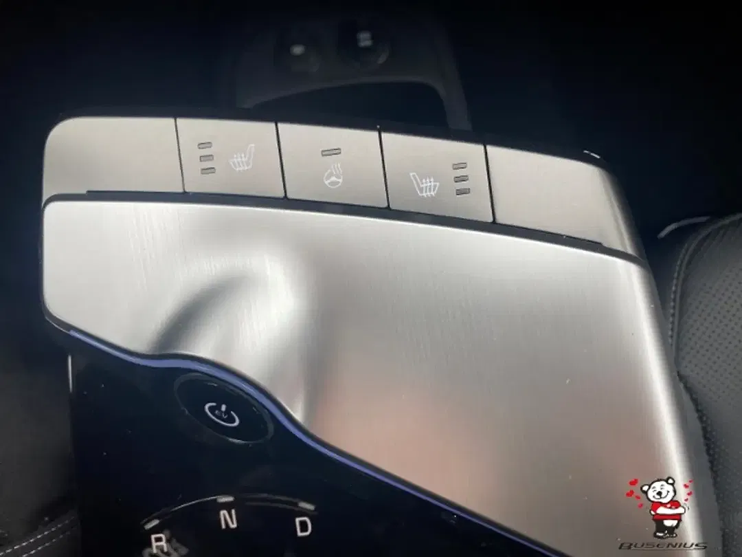 Kia EV6 - Thumbnail 10