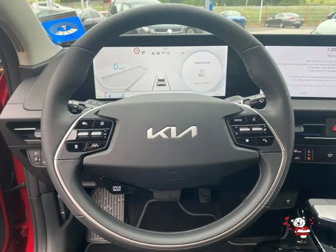 Kia EV6 - Thumbnail 14