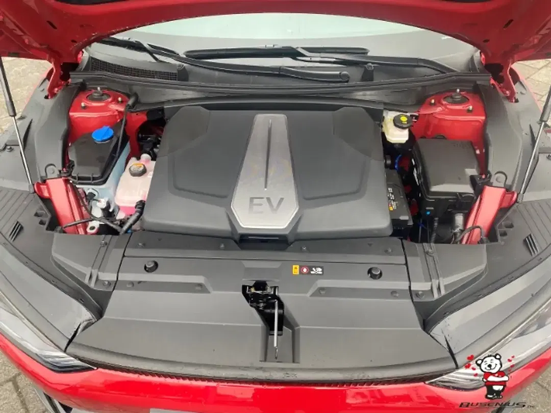 Kia EV6 - Thumbnail 16