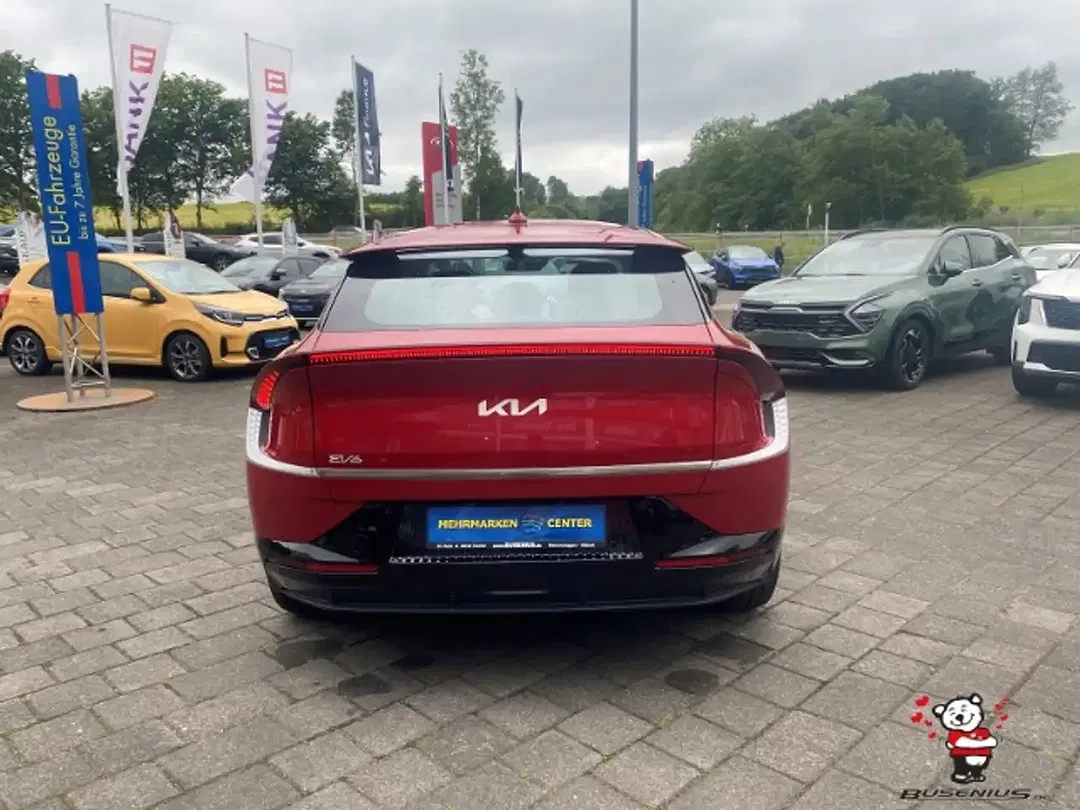 Kia EV6 - Thumbnail 5