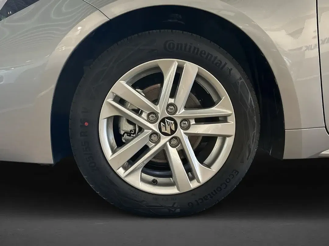 Suzuki Swace - Thumbnail 5