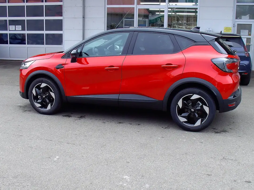 Renault Captur - Thumbnail 2