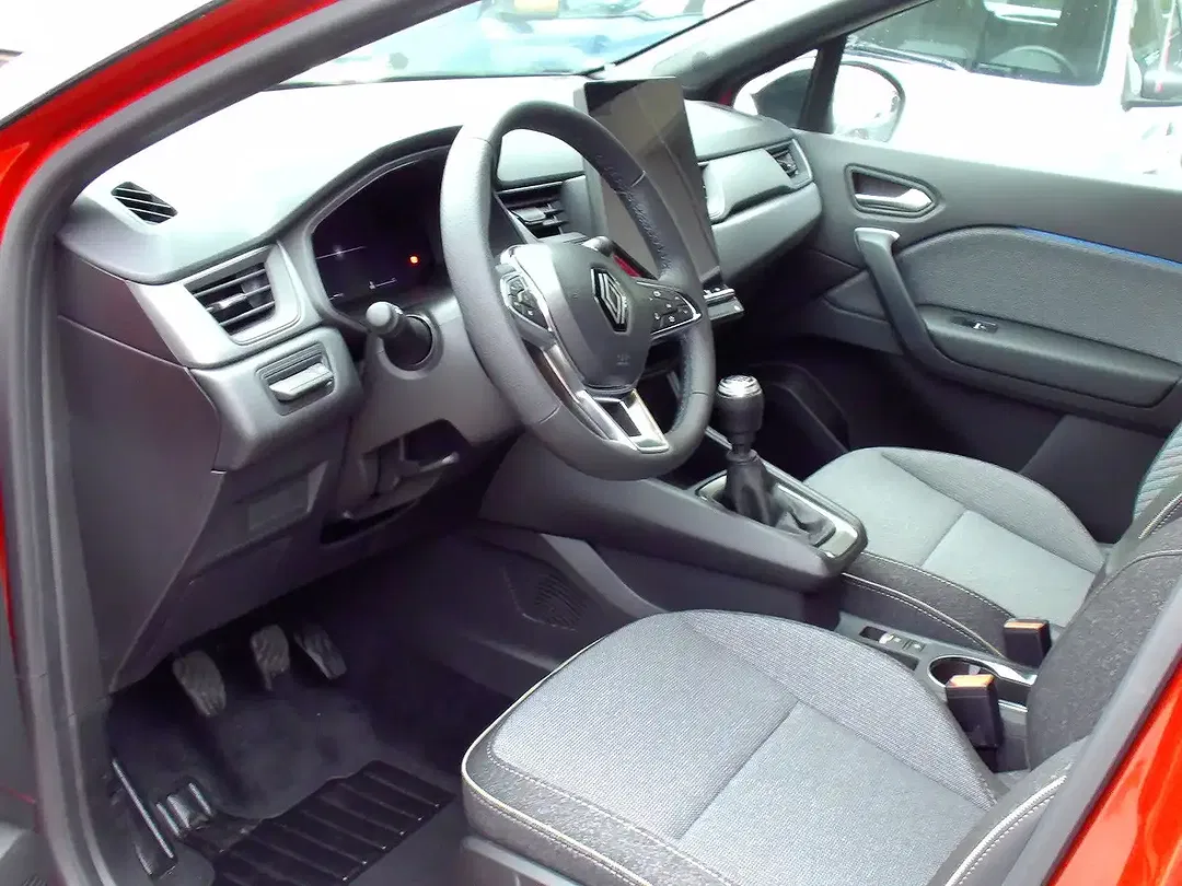 Renault Captur - Thumbnail 7