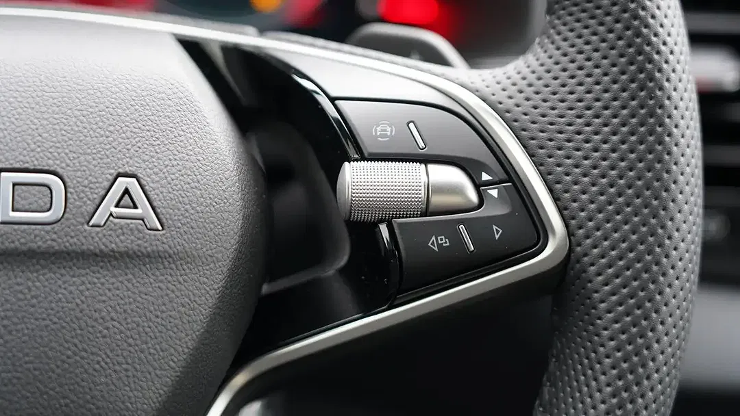 Skoda Karoq - Thumbnail 9