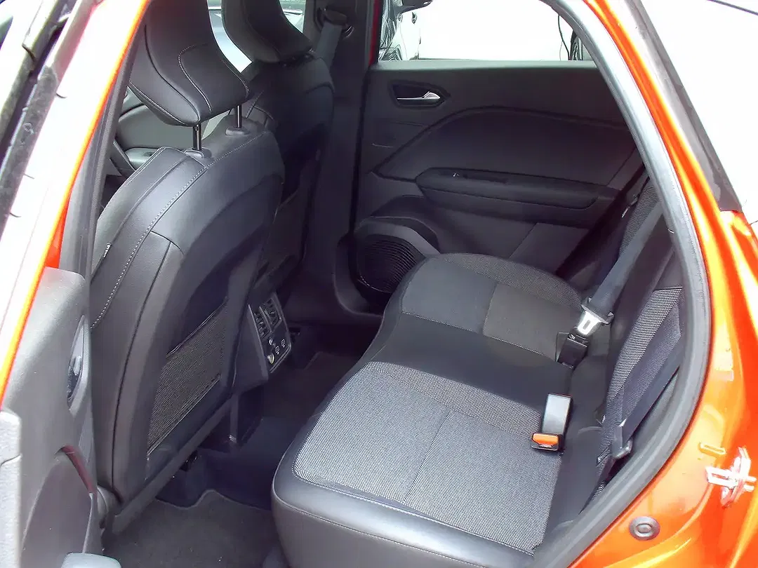 Renault Captur - Thumbnail 12
