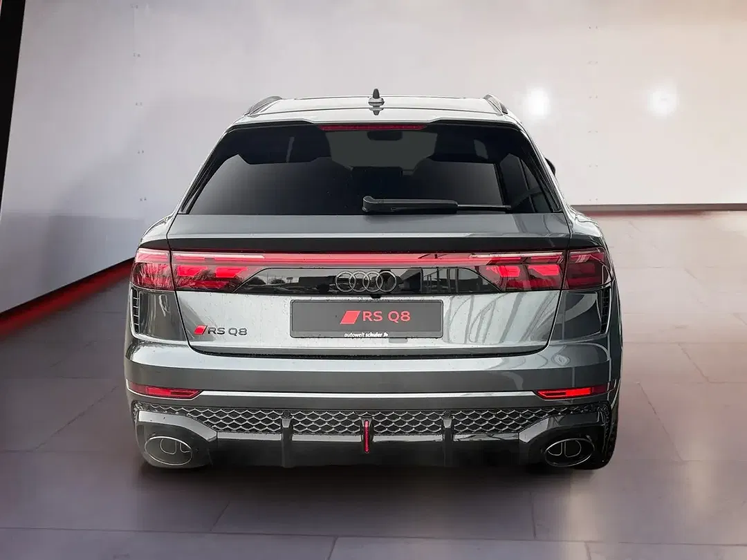 Audi RS Q8 - Thumbnail 4