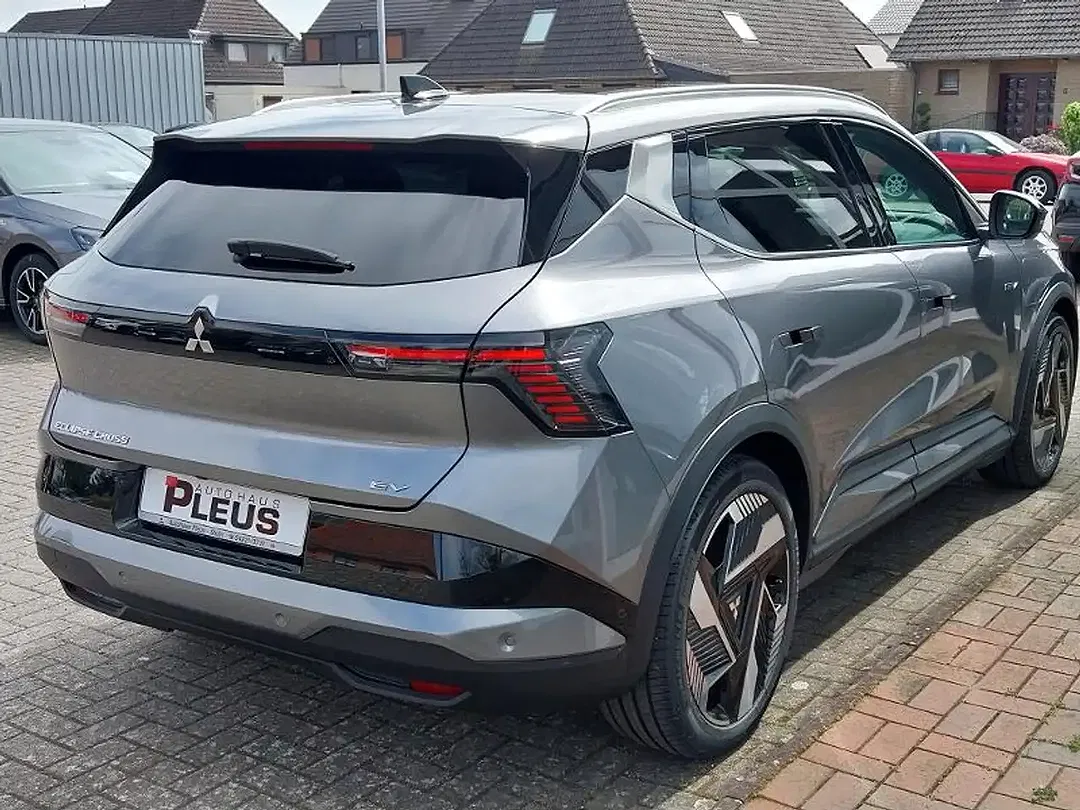 Mitsubishi Eclipse Cross - Thumbnail 6