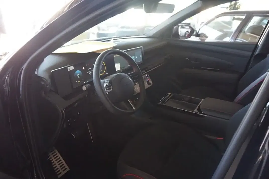Hyundai TUCSON - Thumbnail 8