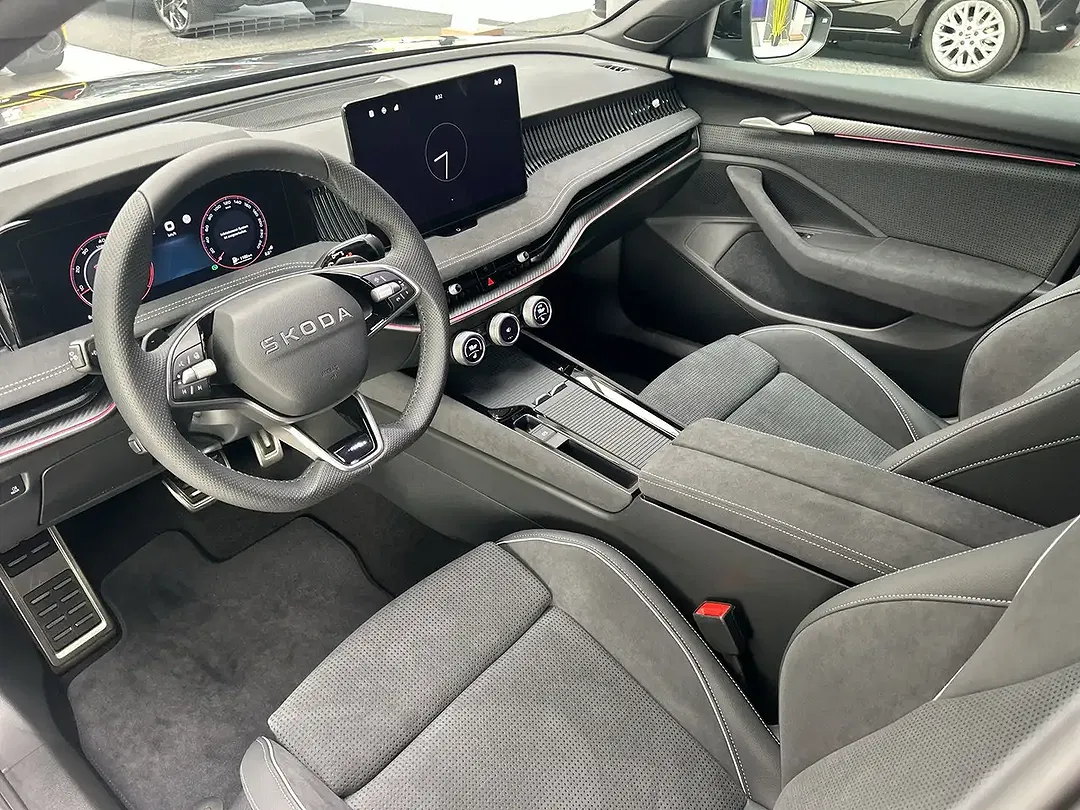 Skoda Superb - Thumbnail 13