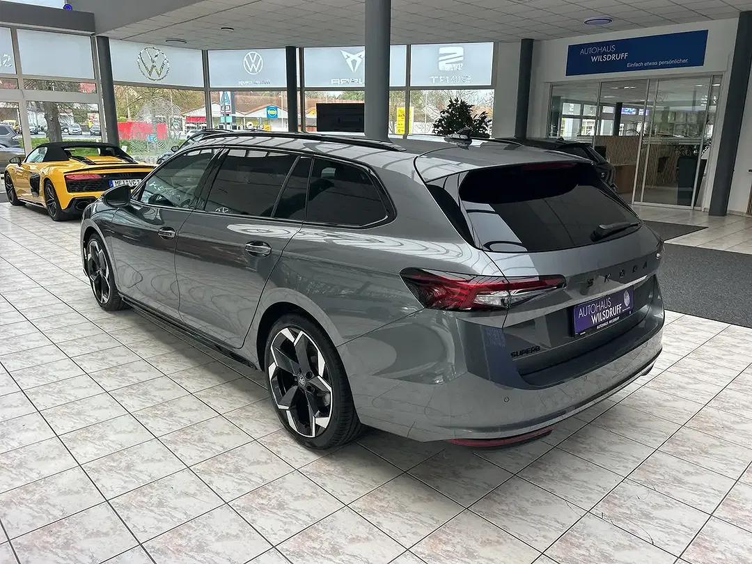 Skoda Superb - Thumbnail 9