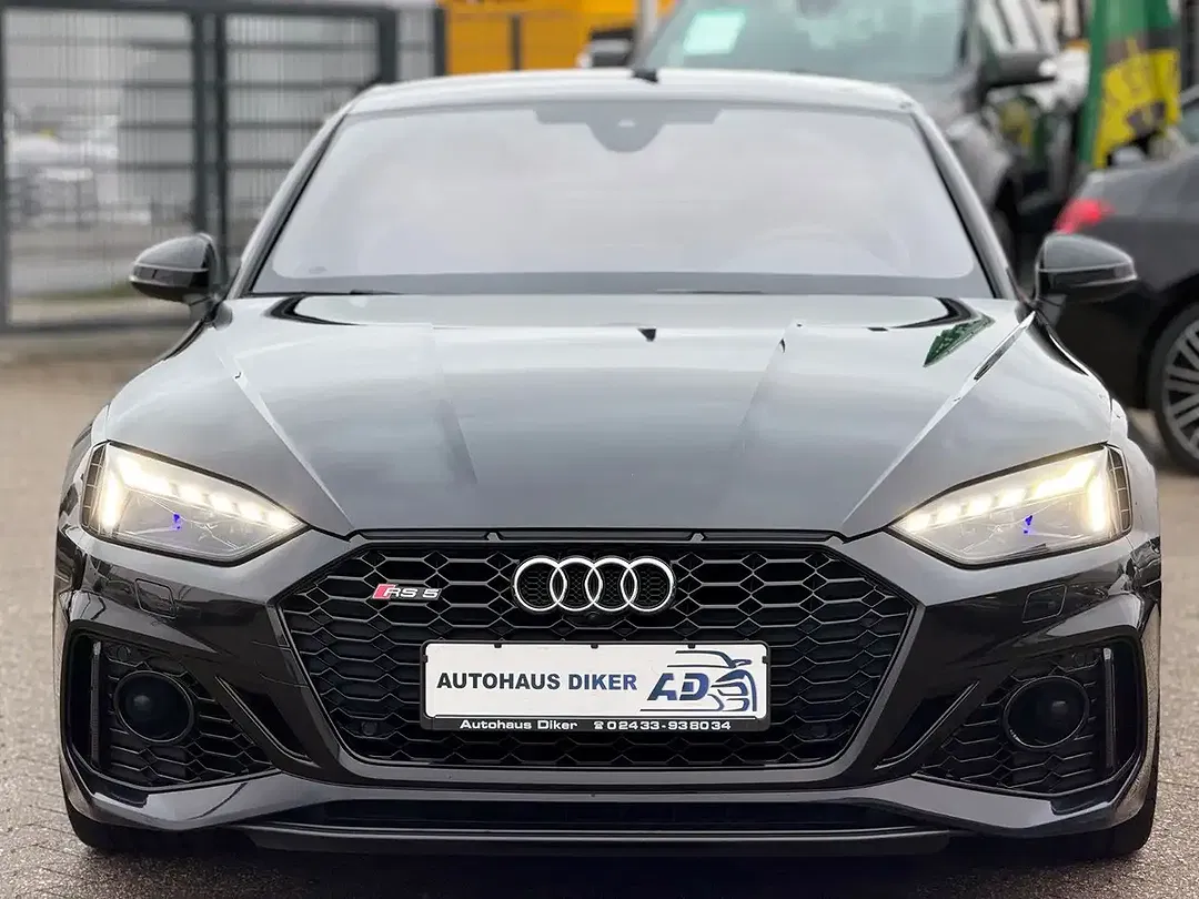 Audi RS5 - Thumbnail 3