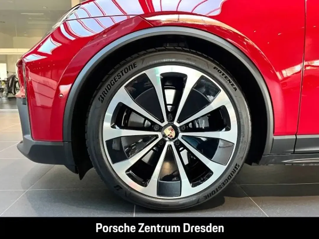 Porsche Macan - Thumbnail 13