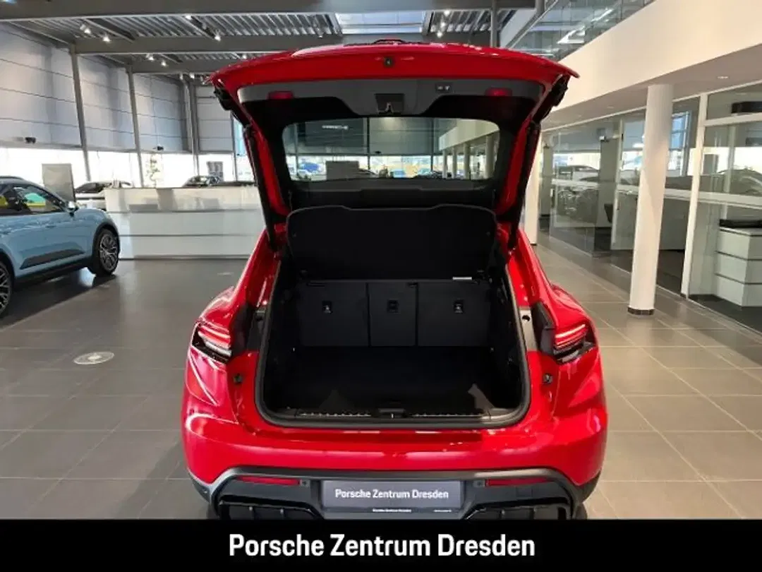 Porsche Macan - Thumbnail 7