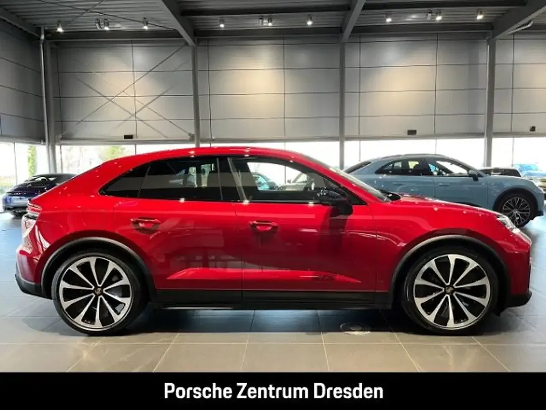 Porsche Macan - Thumbnail 9