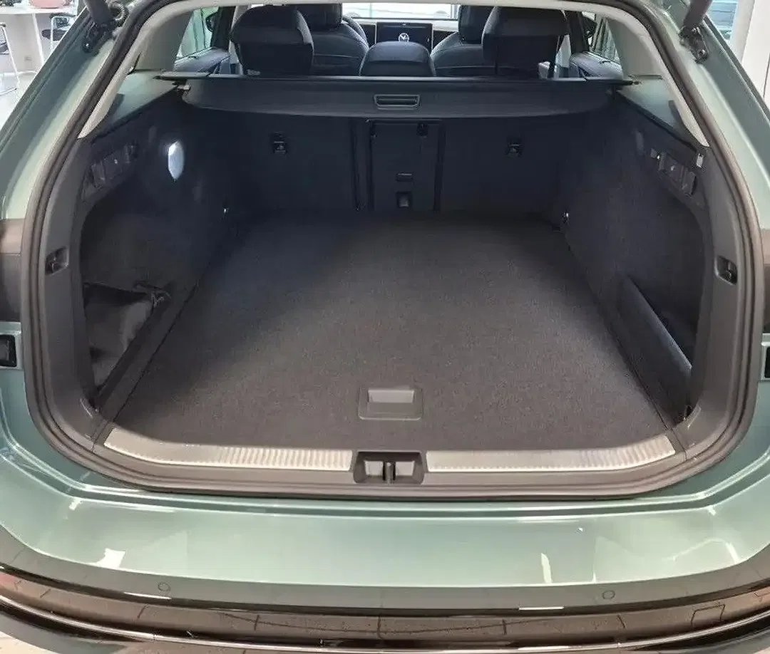 Volkswagen Passat Variant - Thumbnail 6