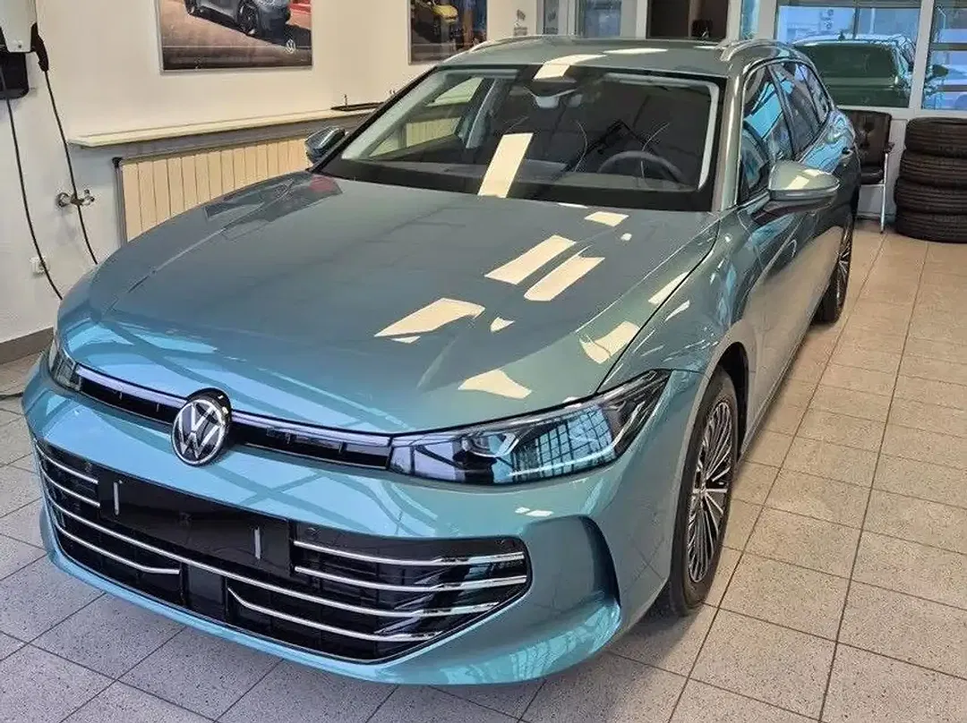 Volkswagen Passat Variant - Thumbnail 9