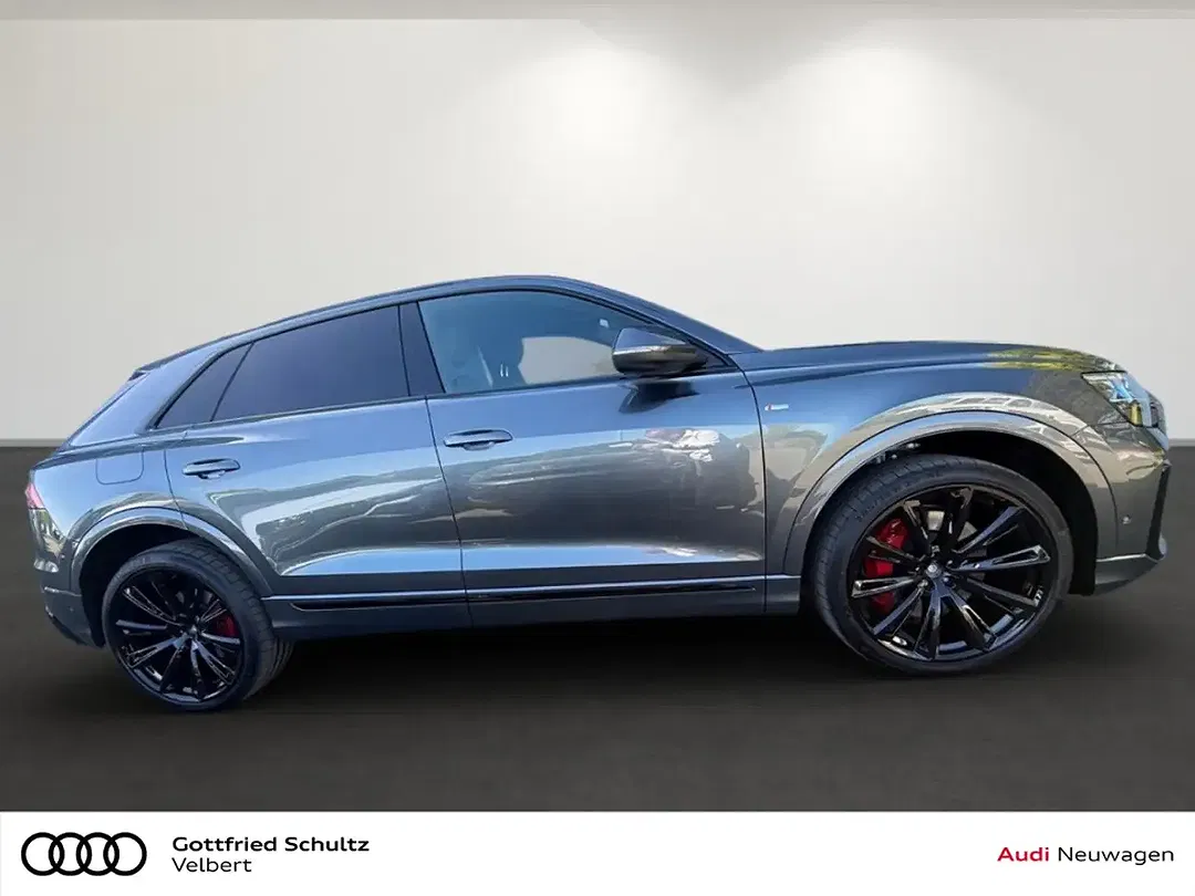 Audi Q8 - Thumbnail 3