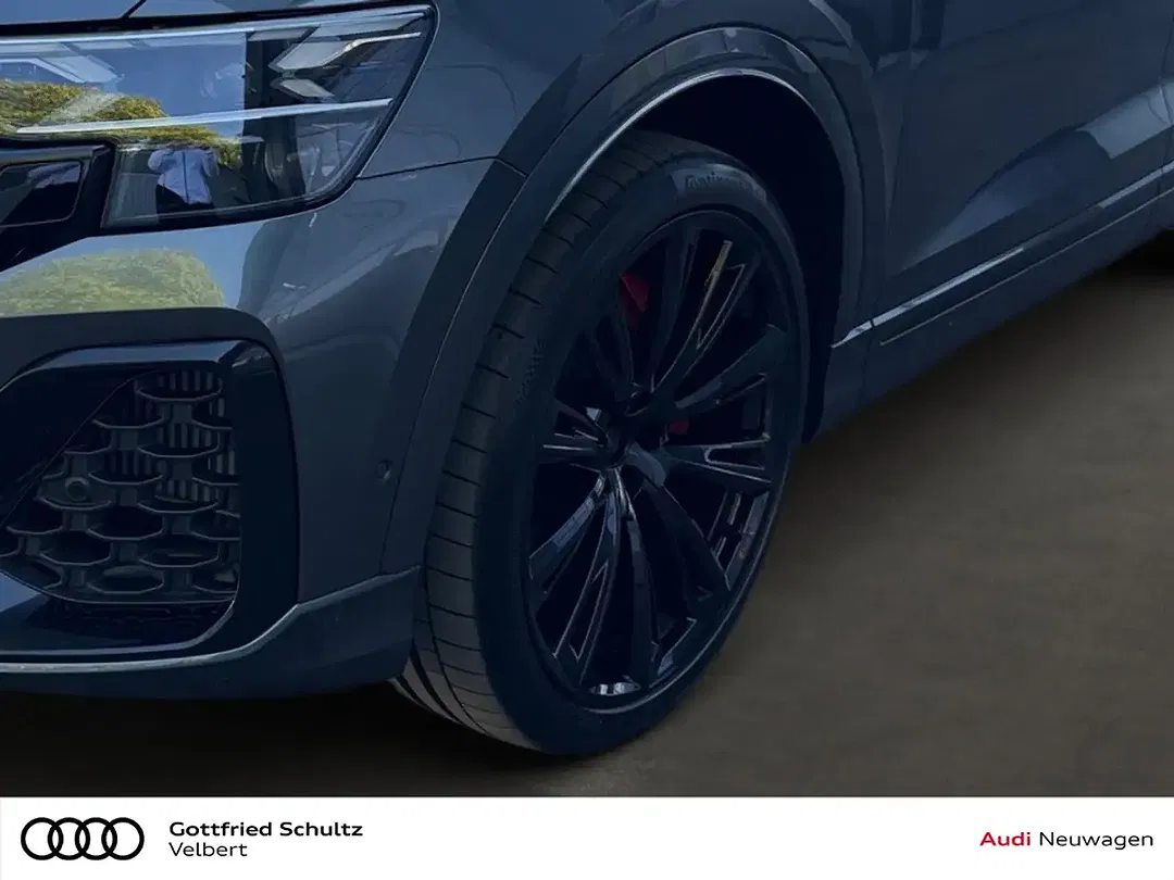 Audi Q8 - Thumbnail 9