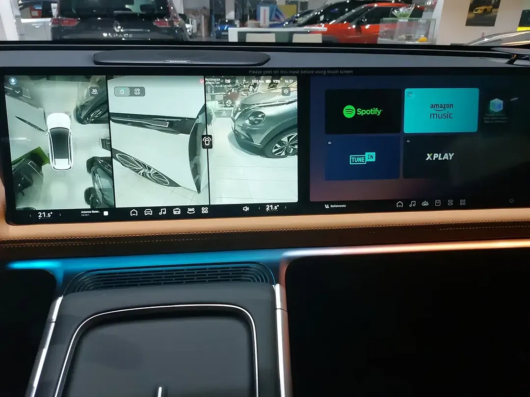 Xpeng G9 - Thumbnail 5