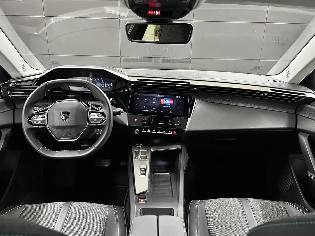 Peugeot 408 - Thumbnail 9