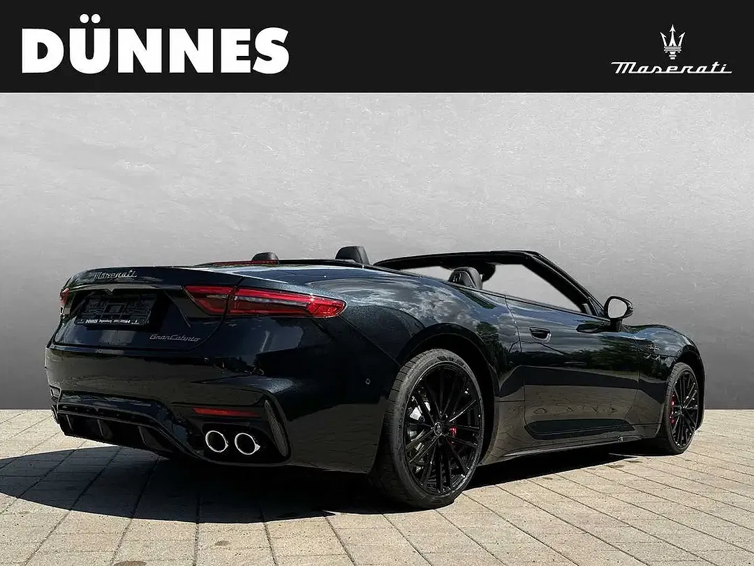 Maserati GranCabrio - Thumbnail 2