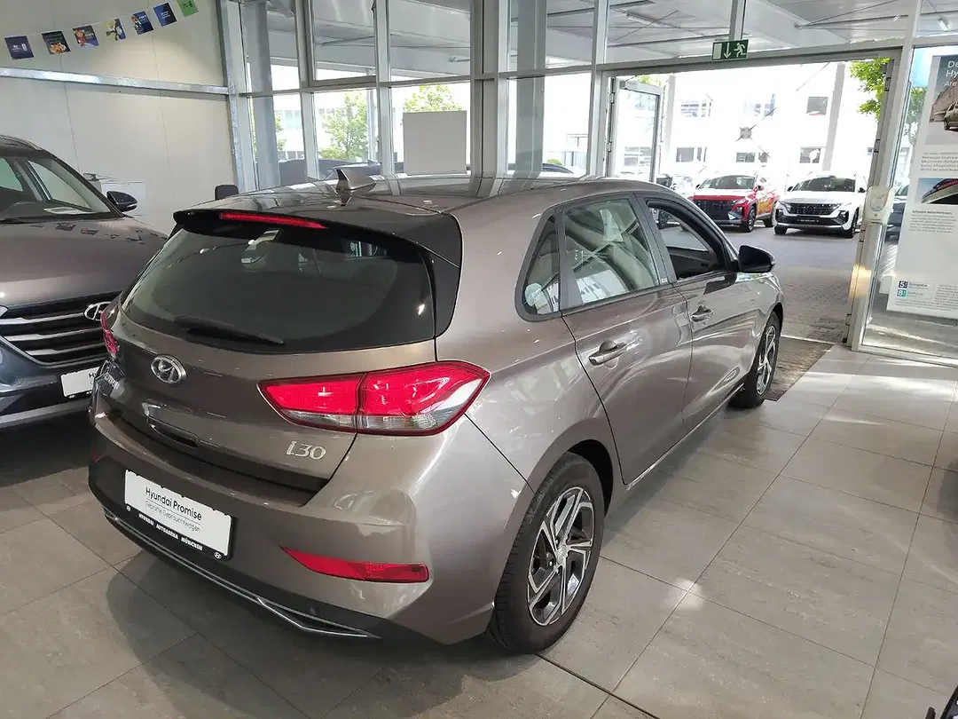 Hyundai i30 - Thumbnail 6